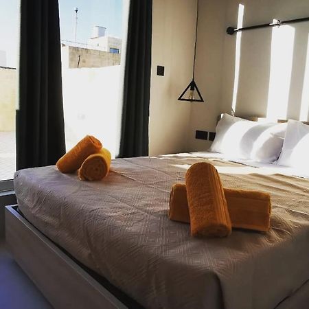 Apartamento Chic Penthouse Industrial-Style Mosta Exterior foto