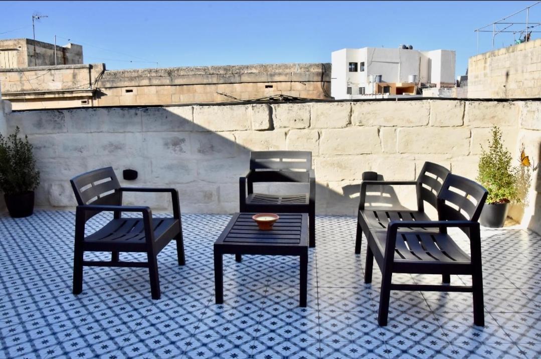 Apartamento Chic Penthouse Industrial-Style Mosta Exterior foto